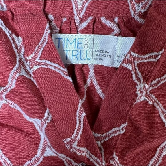 Time And Tru Womens Long Sleeve Blouse Red Rum Circle Print Size L 12-14 Cotton - Picture 3 of 6